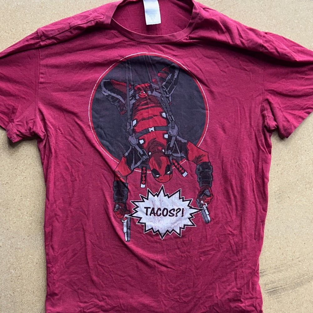 Red Graphic Tee with Fun Design Marvel -Deadpool